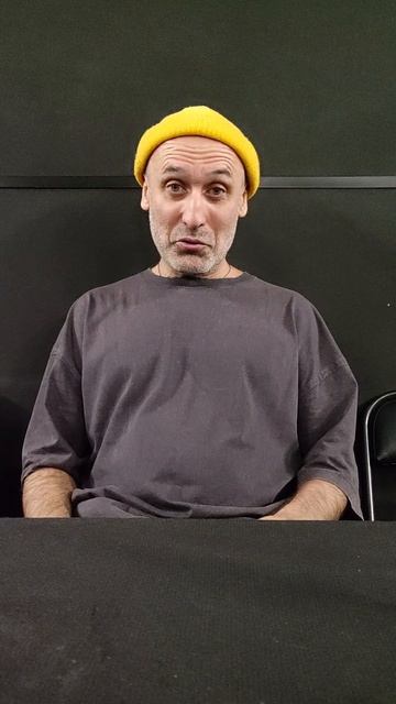 Театральная компания ЗаУглом приглашает на фестиваль уличных театров «Флюгер» смотреть онлайн