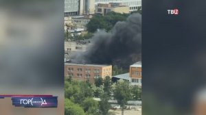 На востоке Москвы загорелось здание хостела