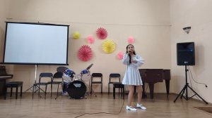 Умбеталиева Марьям - Мечтай.