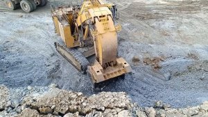 Preparing a Digging Spot with Komatsu D375A-8 Bulldozer for PC4000 Excavator⧸Front Shovel