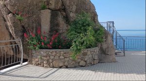 Шагаю по Крыму: Утренний заговор на счастье на пляже Ай-Петри