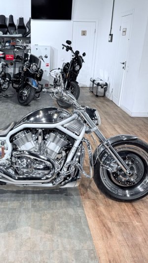 2002 HD V-ROD Chrome Limited Edition 10K (VIN 1HD***4966)