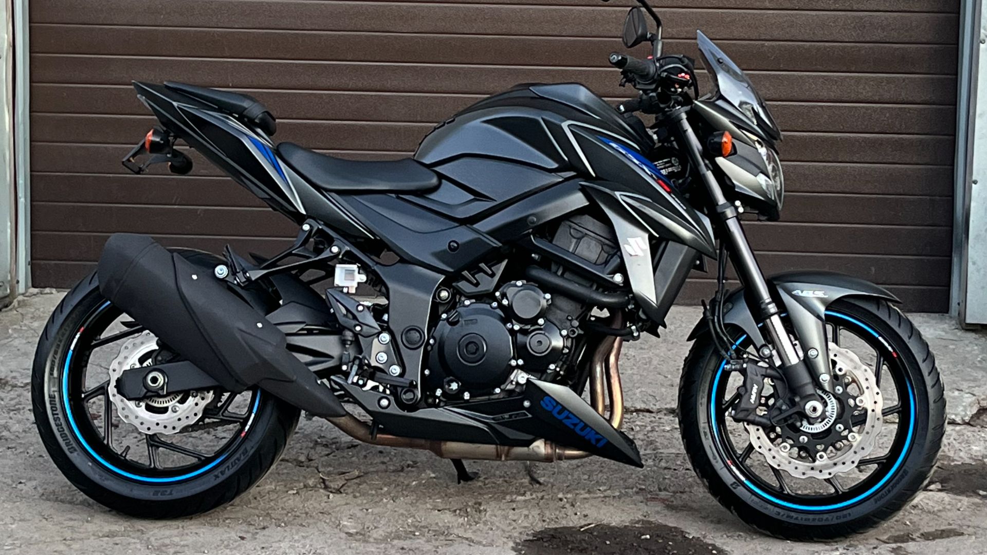 Suzuki GSX-S 750 2019 смотреть онлайн