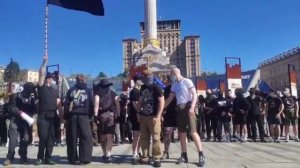 СС киев. И это мирные жители как там кто то написал? Животные кричалки  запрещены  в России.