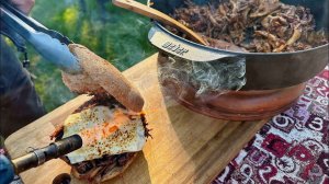 Рваная говядина с грибами на мангале