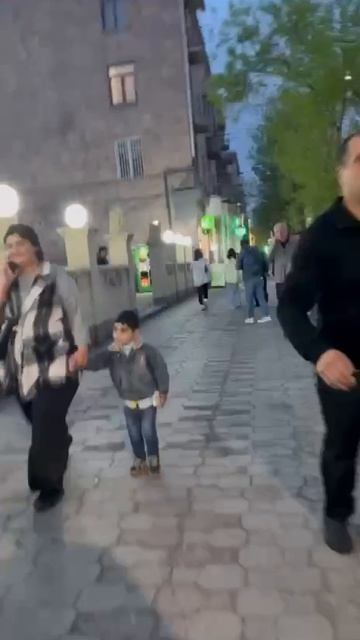 🇦🇲A❤️R💙M🧡E📖N✝️I🗻A🤝 (https://www.tiktok.com/@iarmen1308?_r=1)