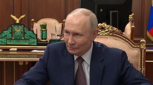Владимир Путин в Кремле провел встречу с губернатором Омской области Виталием Хоценко.