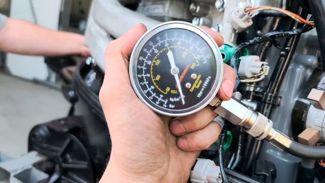 Арт 3826 Замер компрессии лодочного мотора Suzuki DF40 2008 год. смотреть онлайн