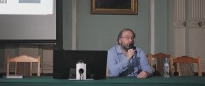 Сайдлоадинг - создание модели личности с помощью сверхбольшого промта для языковой модели
