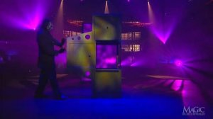 BLONDE BEAUTY GOES TO PIECES IN HAUNTED BOX