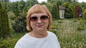 Прогулка к красивом  саду...
