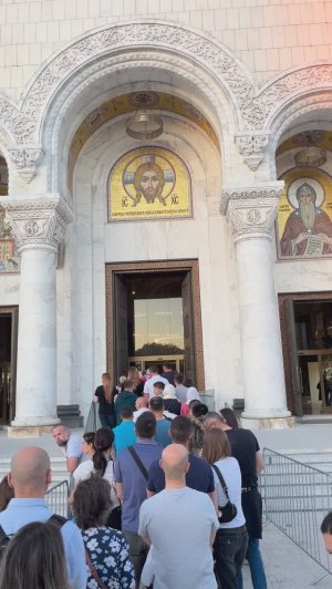 🎵🎵 Појање Ватопедских монаха на грчком чује се у позадини. ❤️ Анђелско појање!  (4K 60fps HDR)