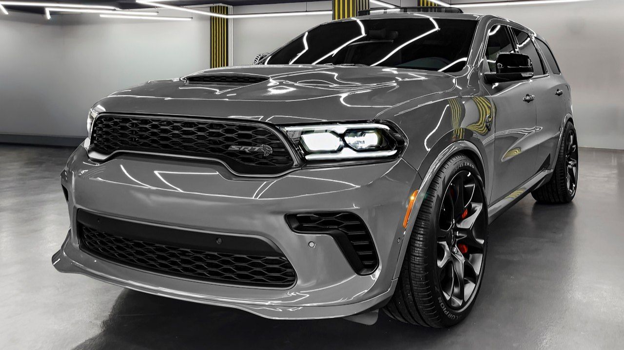 Dodge Durango SRT 2027 года — звук, интерьер и экстерьер. смотреть онлайн