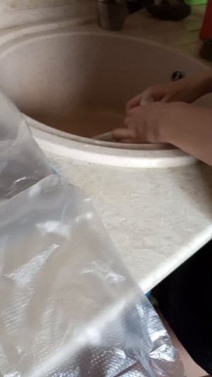 кидаем бомбочки в окно