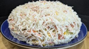 Три самых вкусных салата с ананасами на праздничный стол! От них не устоять!