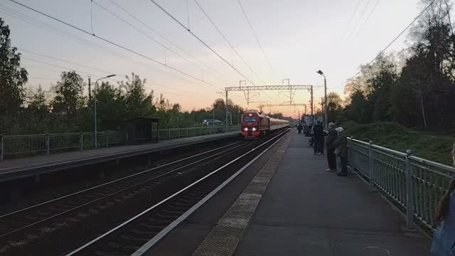 ЭП2К-189 с поездом № 318 Санкт-Петербург – Вологда