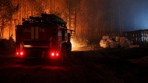 Огонь от природных пожаров вплотную подошел к поселку Сулук в Хабаровском крае
