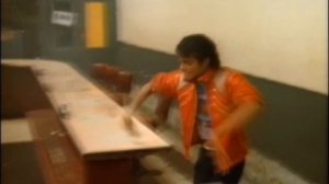 Michael Jackson - Beat It (Official Video)