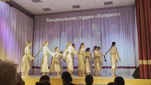 НЕДЕЛЯ СУЕТЫ В ГОРОДЕ ПЕРЕД КАНИКУЛАМИ / ВЫСТУПЛЕНИЕ ДОЧКИ