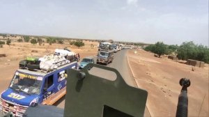 Патрулирование Африканским Корпусом ВС РФ участка дороги Дьема-Колокани