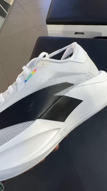 Спортивная модель Anta Zone 2 90