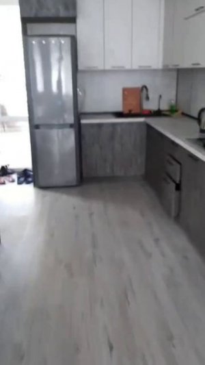 1000318560.mp4