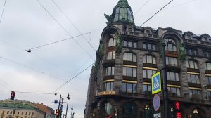 у Казанского собора