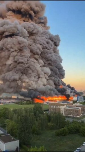 Горит детский сад. Слышны вторичные детонации. Ядреные игрушки были...