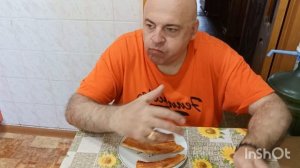 Мукбанг. Пицца «4 сыра» и кофе. Как мы отдахнули в Пятигорске.