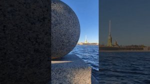 Водные просторы фонтанов, рек и каналов Северной столицы