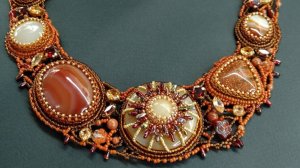Колье из агата и сердолика. Заказать украшения ручной работы можно по ссылке в описании.