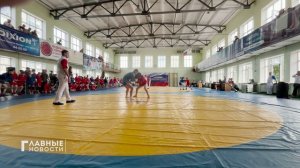Еще больше о спорте знает наш обозреватель Михаил Алехин.