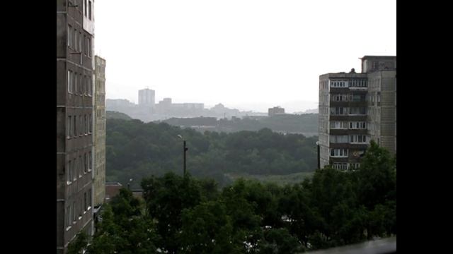 Дождь за окном
