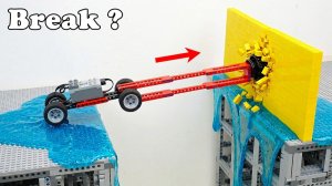 Дистанционный автомобиль LEGO Spear с копьем пробивает Кирпичный Барьер