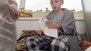 Я удолил Дане мозг 
( по нарошку)