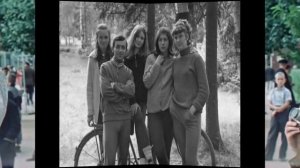 Знакомая песня из 80-х  и молодежные фото из СССР   Ностальгия......