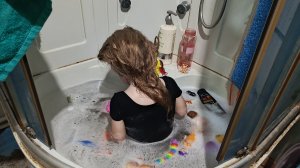 Ева сказала:Пора  принять водные процедуры)!