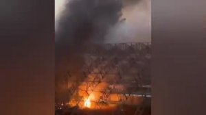 Эпичные кадры перехвата крылатой ракеты Х-101 прямо над головой оператора в Киеве и ее последующее п
