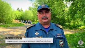 Берег Волги без мусора - урок экологии от спасателей и кадетов