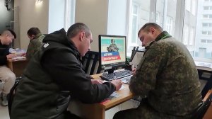 После заключения контракта бойцов ждет теория и практика на полигонах.