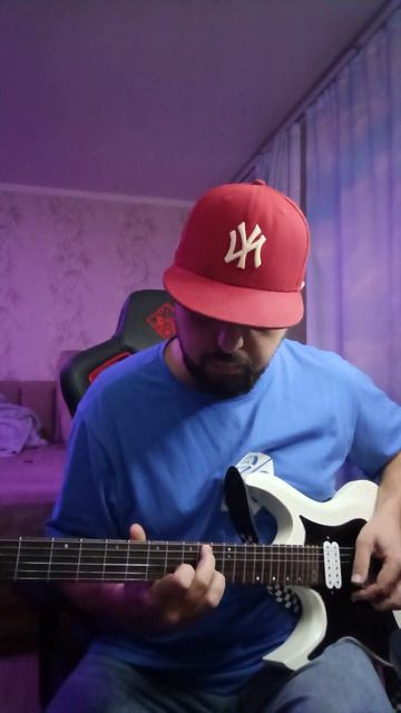 Andy McKee - rylyn (fragment in standatr tuning) смотреть онлайн