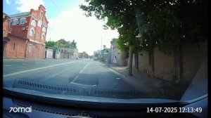 Машина времени или суровая реальность? Улицы, не видевшие ремонта с советских времен