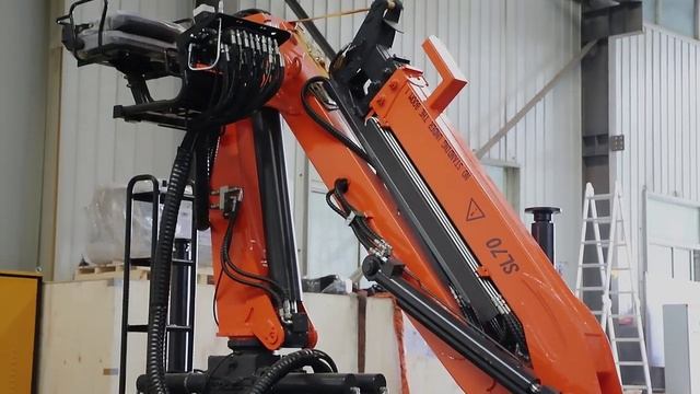 Кран-манипулятор для погрузки древесины Bob-Lift SL70