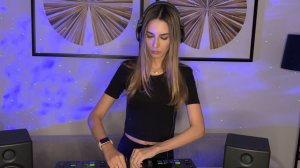 HILDE - DJ - Melodic House and Techno - DUBAI DJ MIX 2022