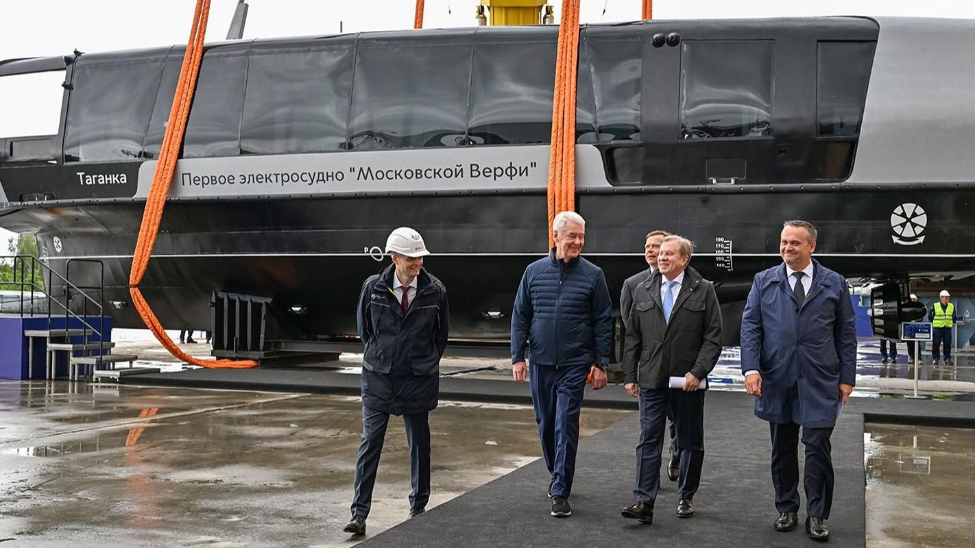 Сергей Собянин официально спустил на воду инновационные электросуда поколения Москва 1.0
