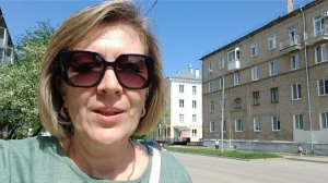 Сходила, всё нормально/Сварила суп на обед и про картину не забыла