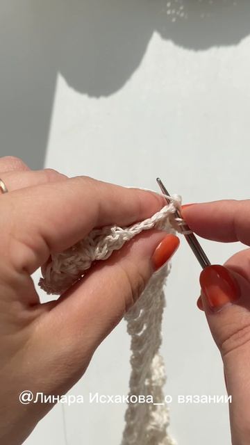 Ажурный вязаный воротник ручной работы