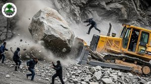 Потрясающие навыки управления бульдозерами и экскаваторами.