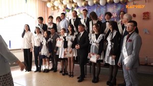 Торжественную линейку провели в честь выпускников школы № 21