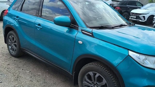 Suzuki Vitara смотреть онлайн